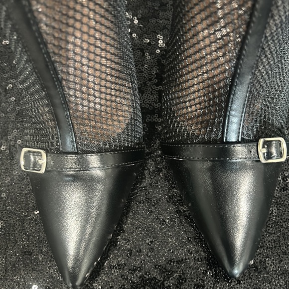 BKACK FAUX LEATHER & NET BOOT, ZIPPER IN BACK, SIZE 8 - Picture 8 of 8